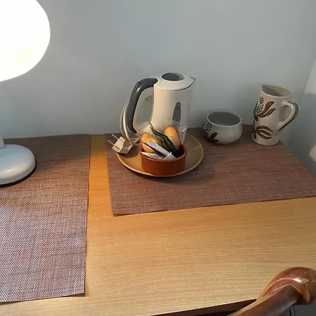 Pensjonat La Coque De Maripas 1 Bois - Wifi - Proche Gare 3*